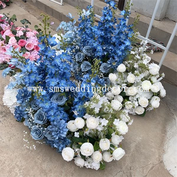 blue and white floral table runner