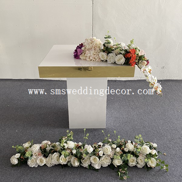 Acrylic Sweetheart Table Wedding Acrylic Sweetheart Table Wedding