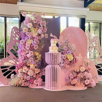 حامل عرض بقاعدة بيضاء